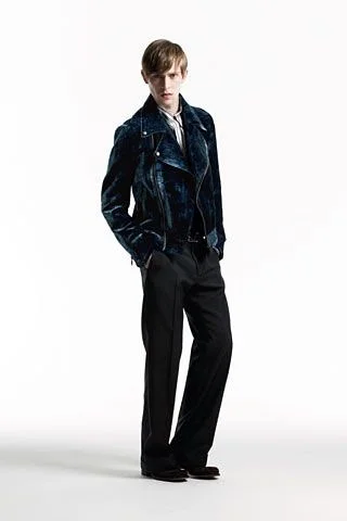 Look 16